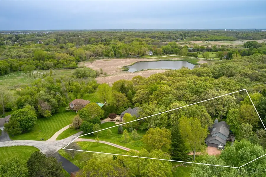 39W795 Reindeer Trail, Saint Charles, IL 60175 - #2