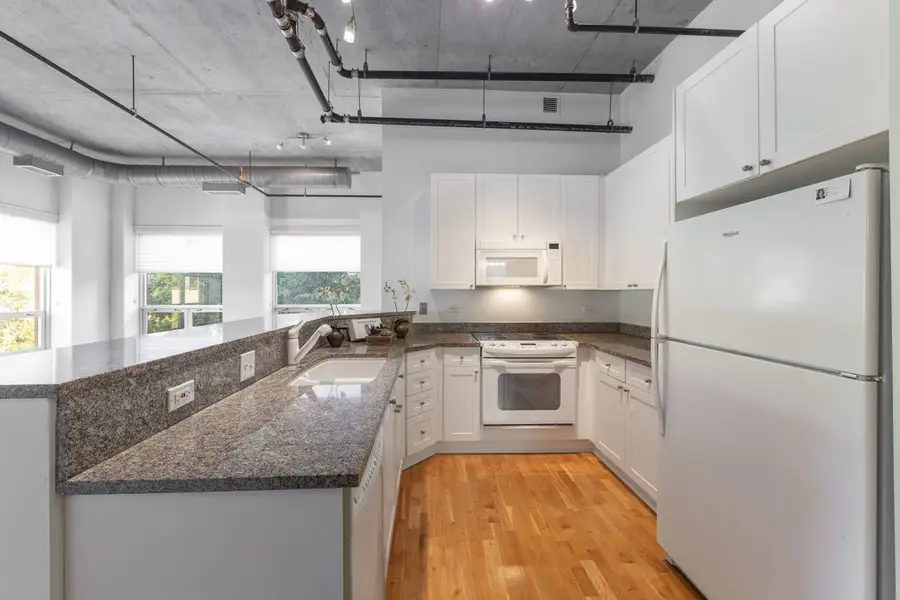 1640 Maple Avenue #302, Evanston, IL 60201 - #3
