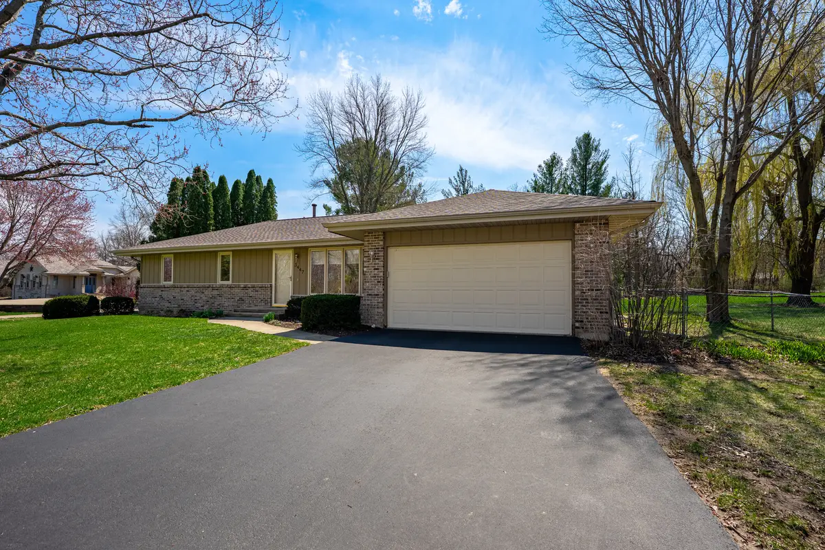 3447 Bigfoot Trail, Rockford, IL 61109 - #1