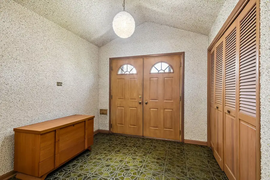 1527 Clarence Avenue, Berwyn, IL 60402 - #2