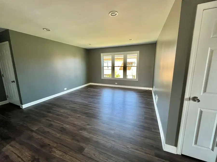 746 Walnut Street #2E, Waukegan, IL 60085 - #2