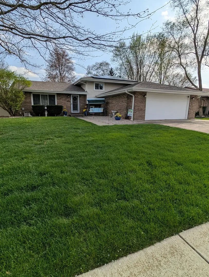 921 4h Road, Ottawa, IL 61350 - #1