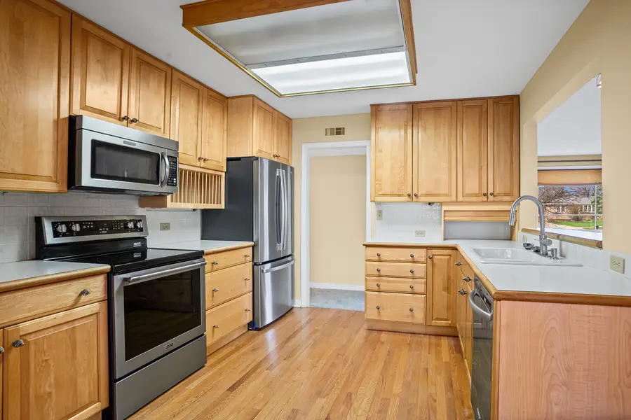 23W749 Bryn Mawr Avenue, Roselle, IL 60172 - #3