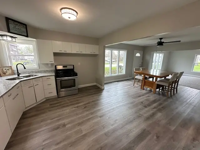 303 S Jackson Street, Gardner, IL 60424 - #3