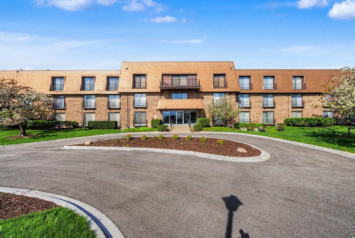 4050 Dundee Road #209, Northbrook, IL 60062 - #1