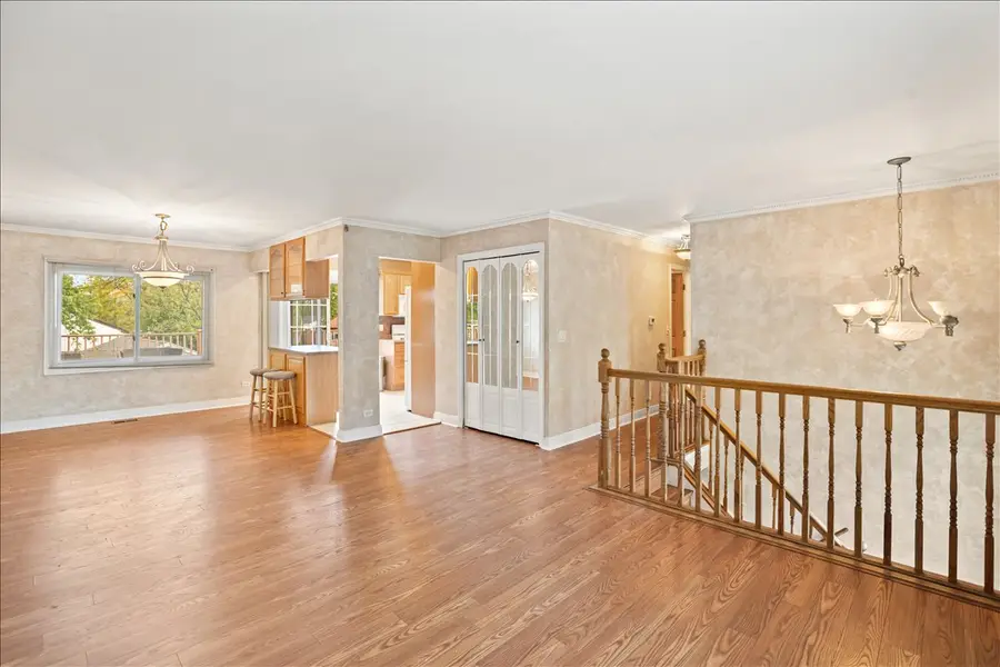 1151 W Bryn Mawr Avenue, Roselle, IL 60172 - #3