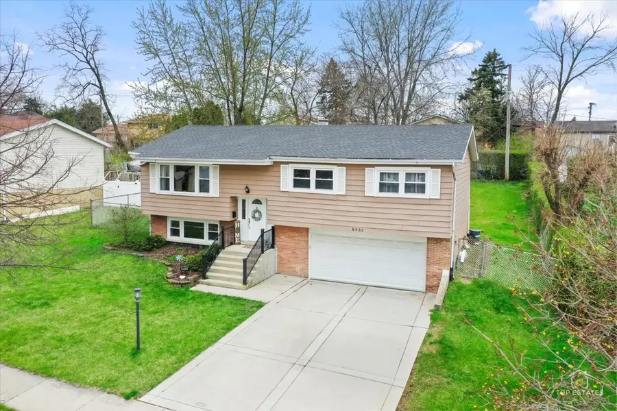 8932 S 85th Court, Hickory Hills, IL 60457 - #2