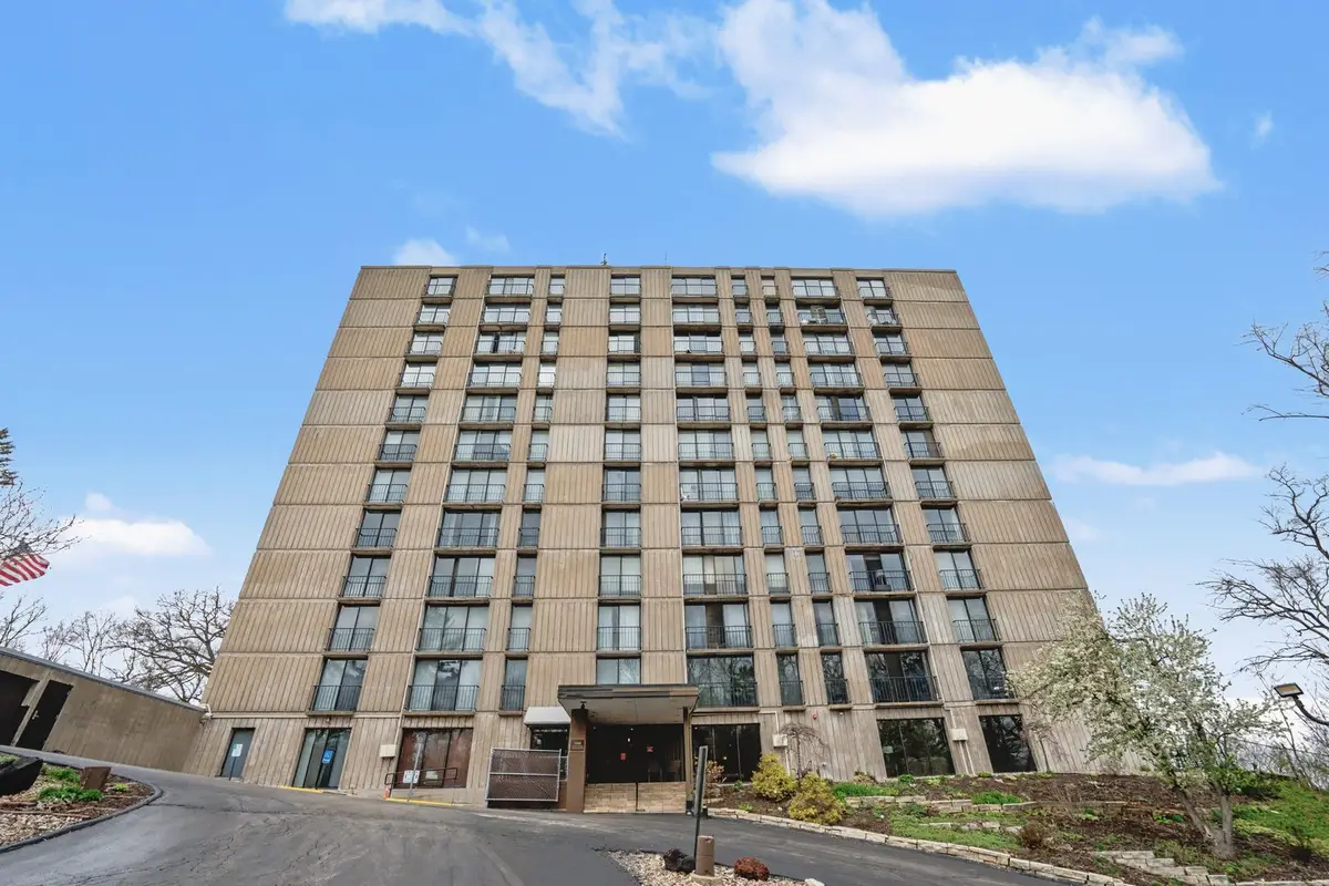 1800 7th Street #5D, East Moline, IL 61244 - #1