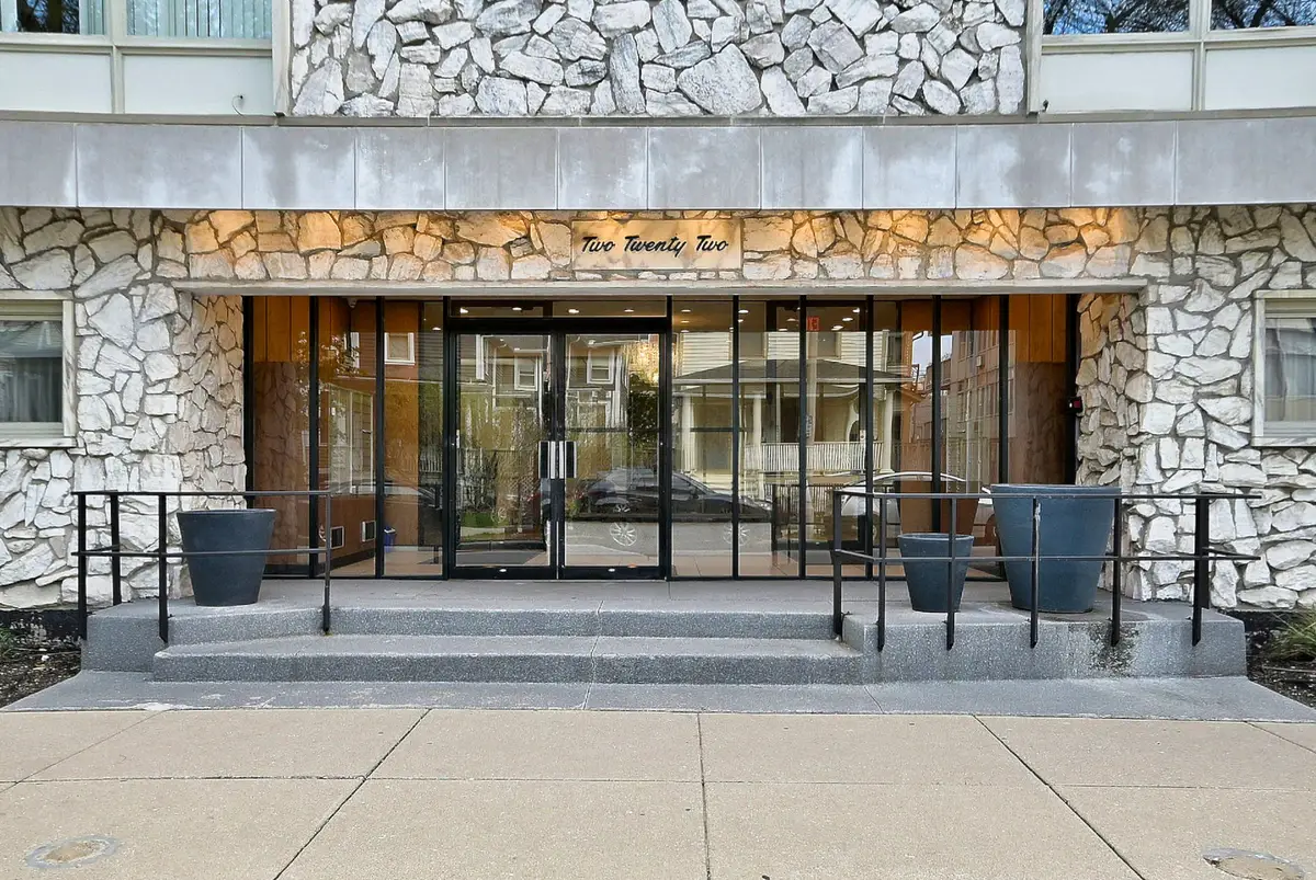 222 N Marion Street #2I, Oak Park, IL 60302 - #1