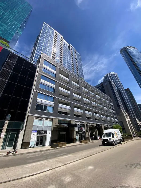 240 E Illinois Street #2610, Chicago, IL 60611