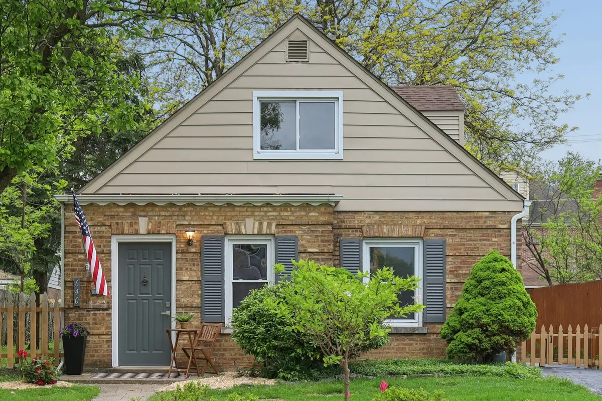 640 8th Avenue, La Grange, IL 60525 - #1