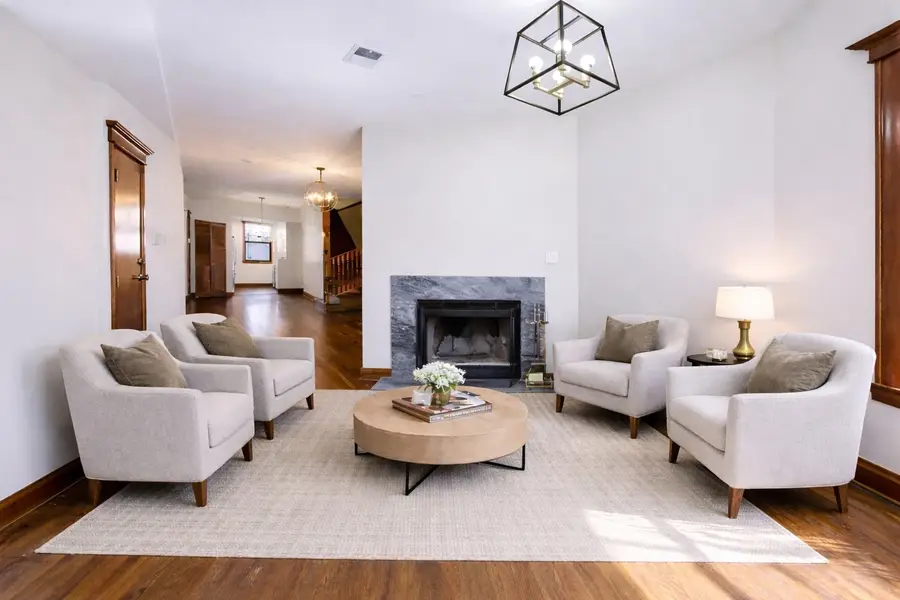946 W Sheridan Road #2, Chicago, IL 60613 - #2