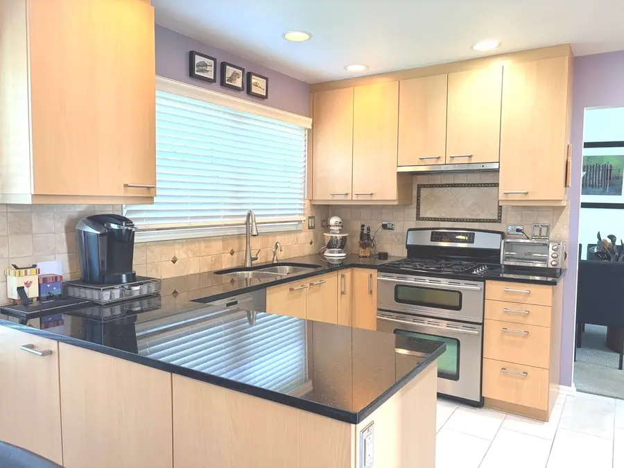 Address Withheld By Seller, Buffalo Grove, IL 60089 - #3