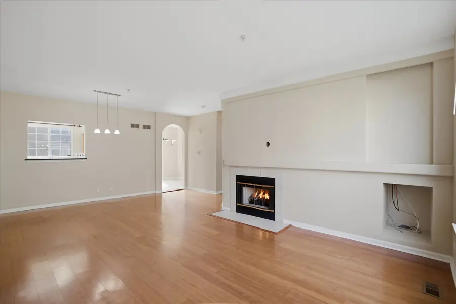 2720 N Greenwood Avenue, Arlington Heights, IL 60004 - #3