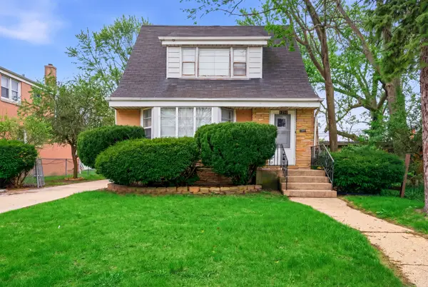 1216 N Northwest Highway, Park Ridge, IL 60068