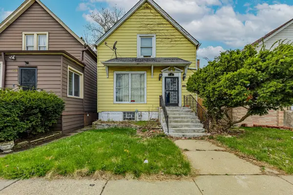 7526 S Merrill Avenue, Chicago, IL 60649