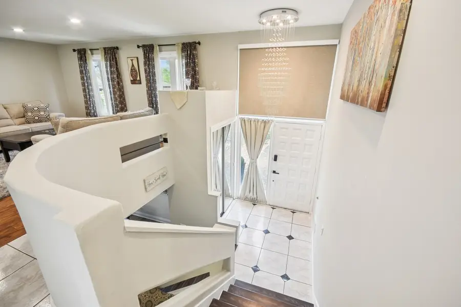 941 W Army Trail Boulevard, Addison, IL 60101 - #3