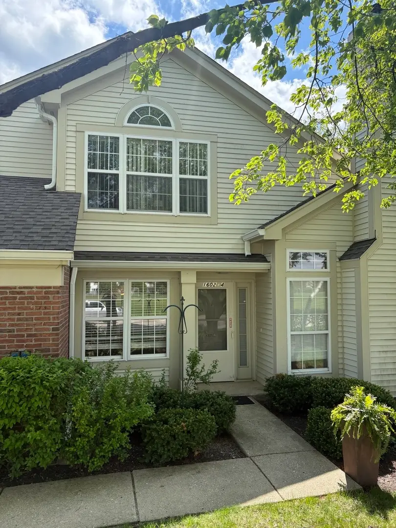 1602 Columbia Circle #4, Bartlett, IL 60103 - #2