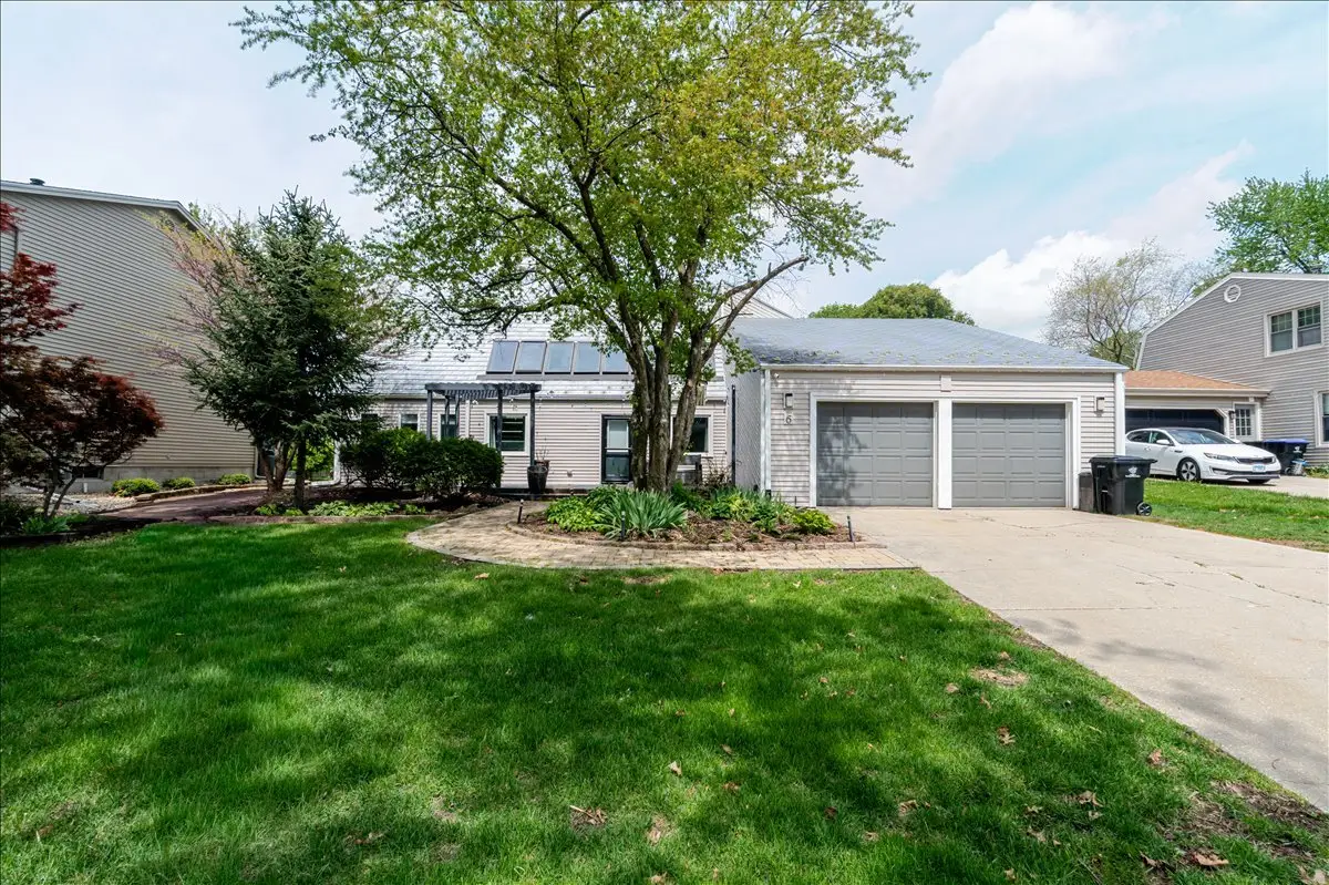 6 Kenfield Circle, Bloomington, IL 61704 - #1