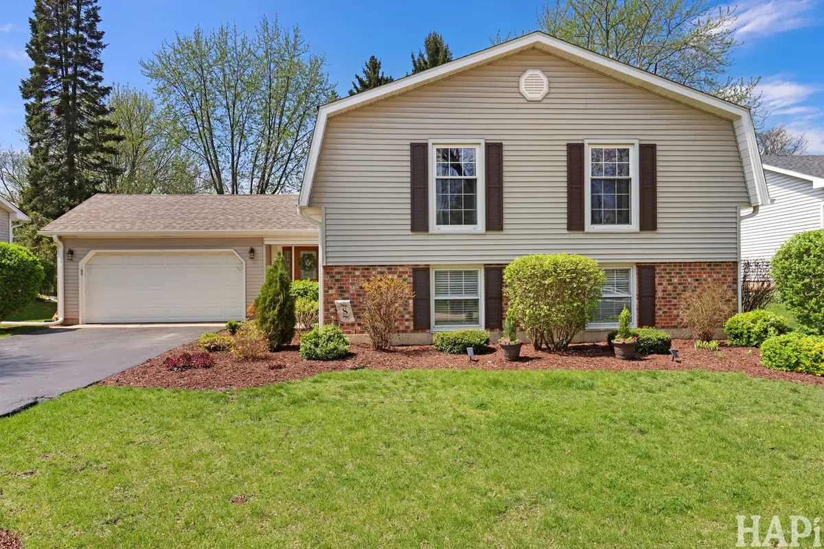 38 Chelsea Lane, Cary, IL 60013 - #1