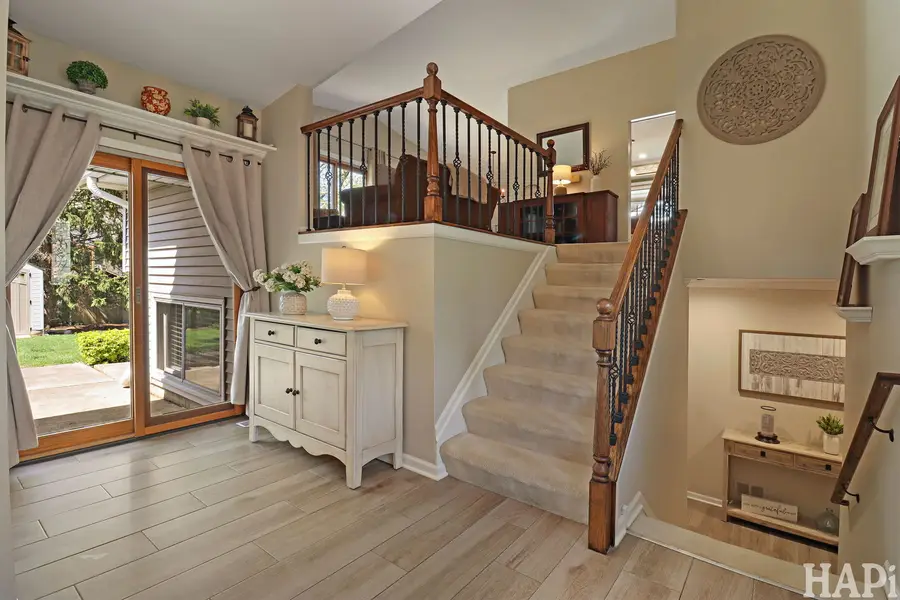 38 Chelsea Lane, Cary, IL 60013 - #2