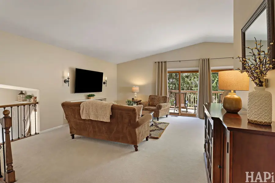 38 Chelsea Lane, Cary, IL 60013 - #3