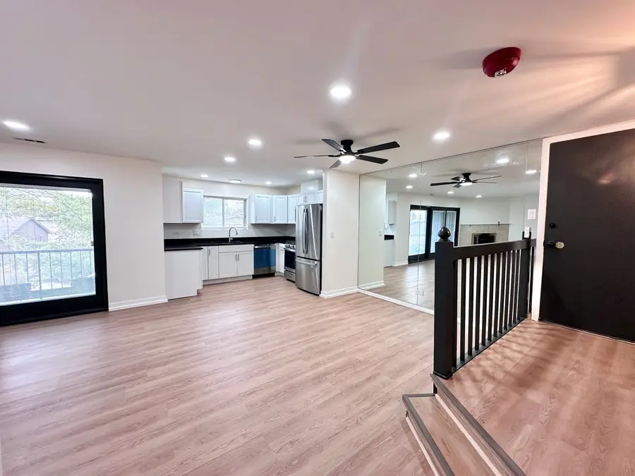 1313 Cass Lane E #302, Westmont, IL 60559 - #2