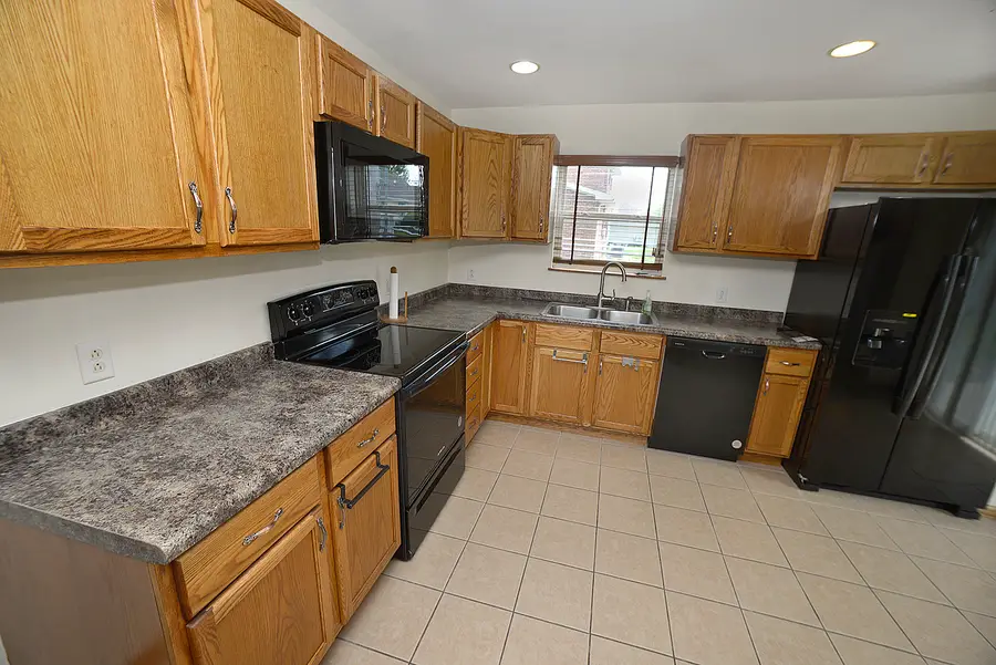 621 Mason Street, Ottawa, IL 61350 - #3