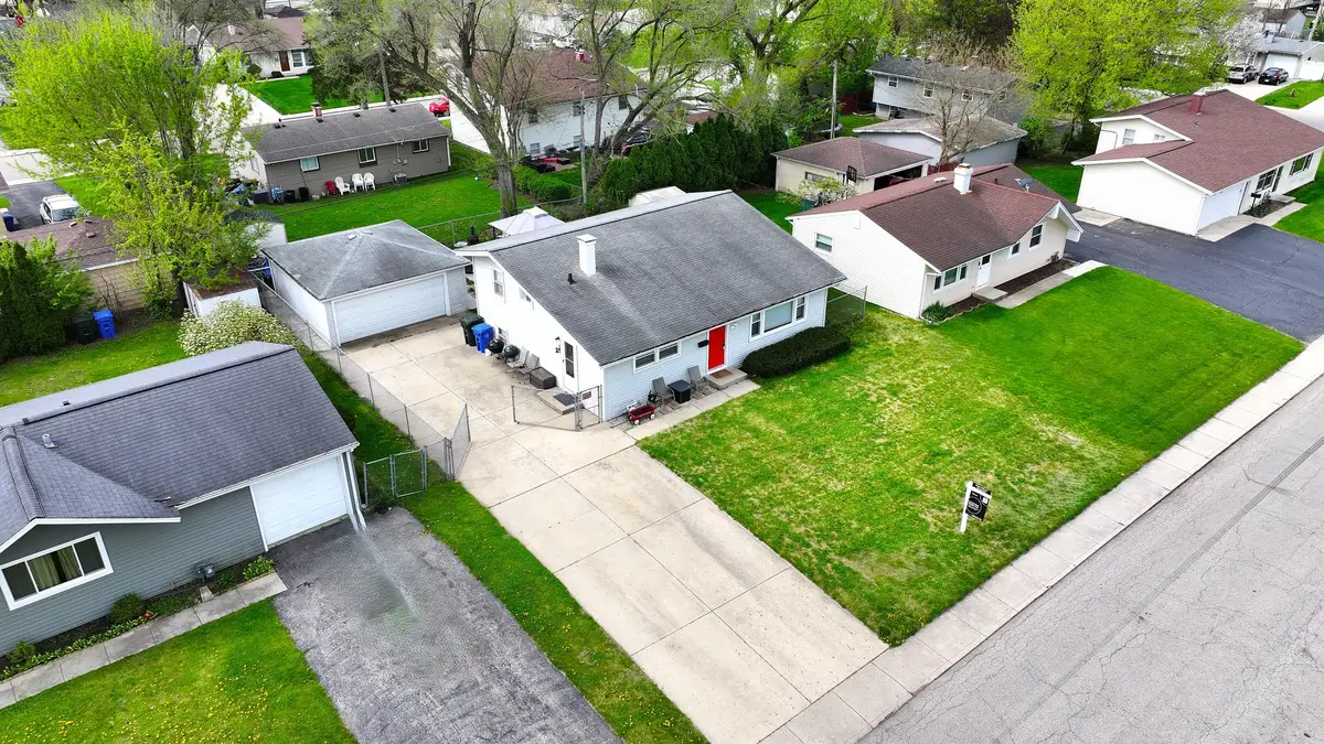 117 Cordova Road, Carpentersville, IL 60110 - #1