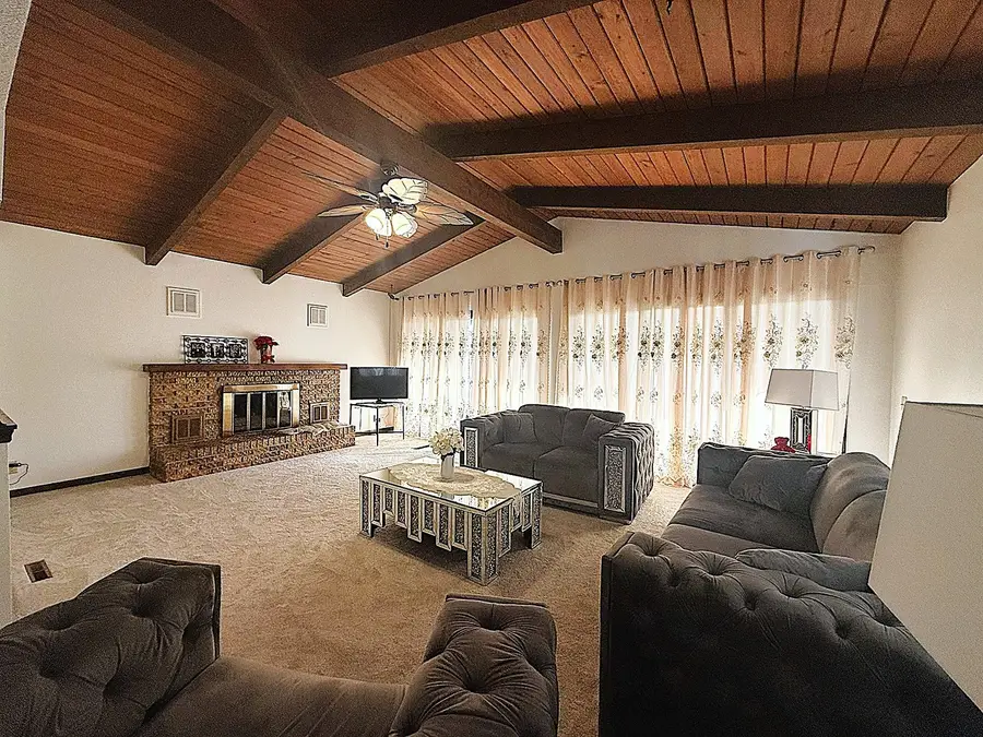 609 Moss Place, Dixon, IL 61021 - #2