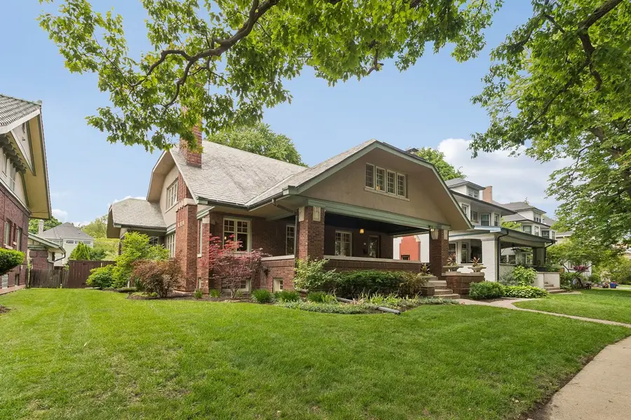 639 S Elmwood Avenue, Oak Park, IL 60304 - #3