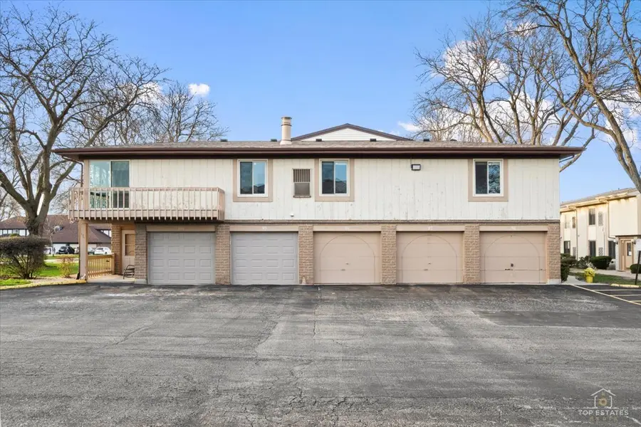 15713 Orlan Brook Drive #100, Orland Park, IL 60462 - #2