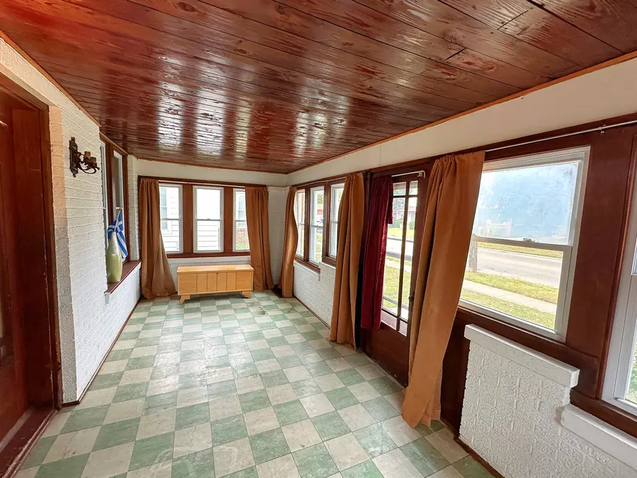 1121 E Main Street, Streator, IL 61364 - #2