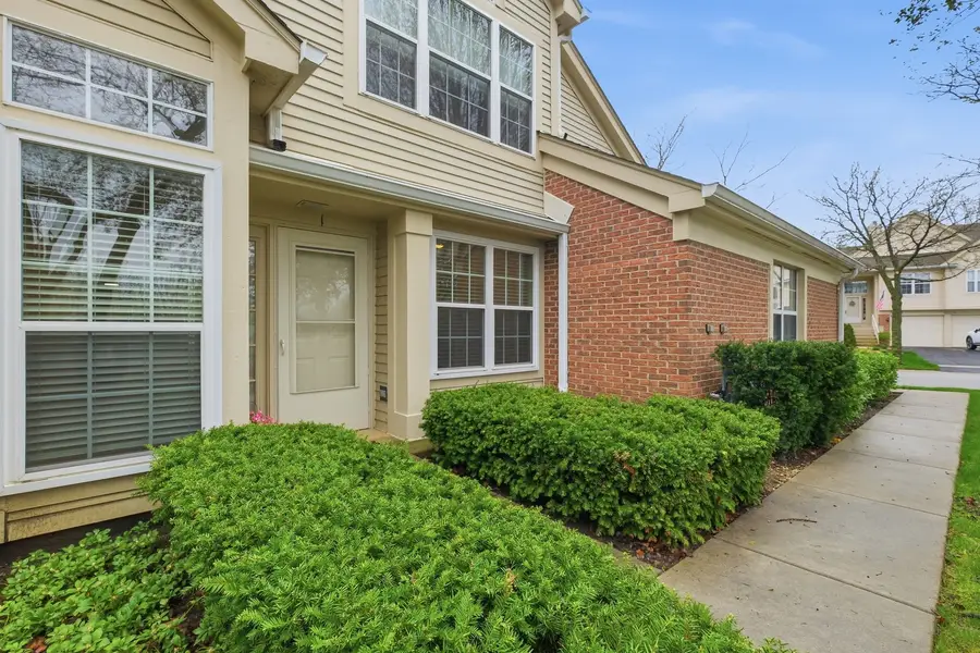 442 Cromwell Circle #1, Bartlett, IL 60103 - #2