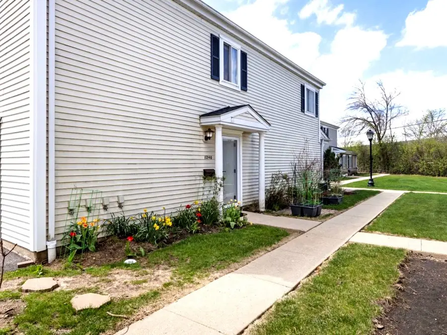 1240 Cove Drive #221D, Prospect Heights, IL 60070 - #3