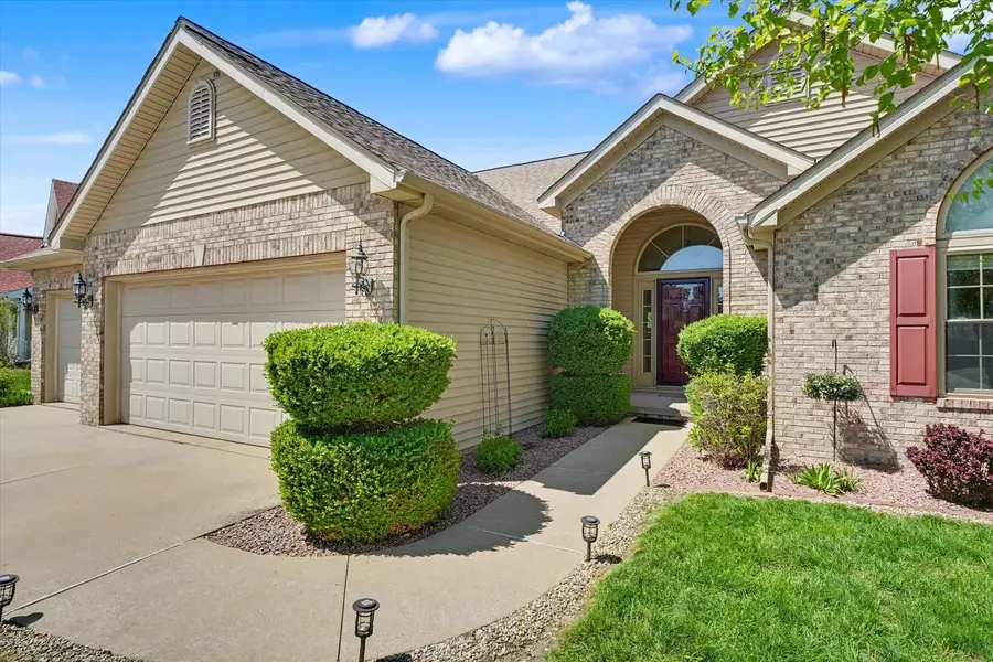 2110 E Amber Lane, Urbana, IL 61802 - #3