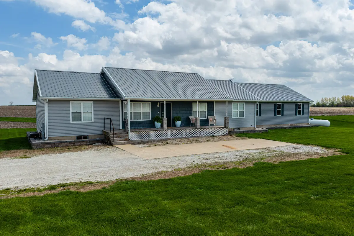4322 N Us Rt 34 Highway, Mendota, IL 61342 - #1