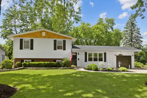 586 Aztec Drive, Carol Stream, IL 60188