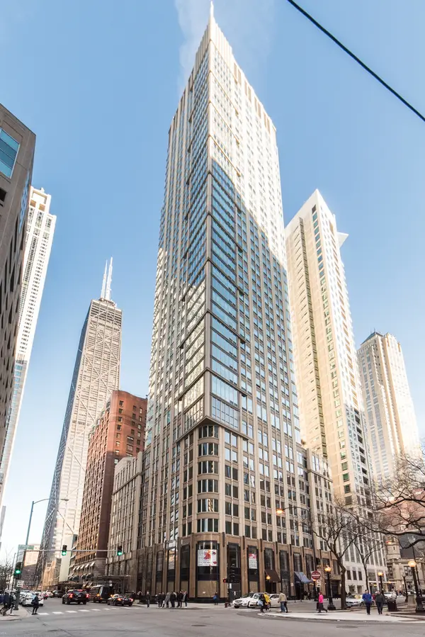 57 E Delaware Place #3204, Chicago, IL 60611