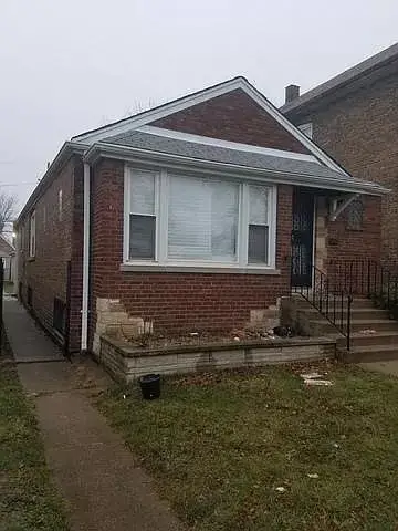 8128 S Coles Avenue, Chicago, IL 60617 - #1