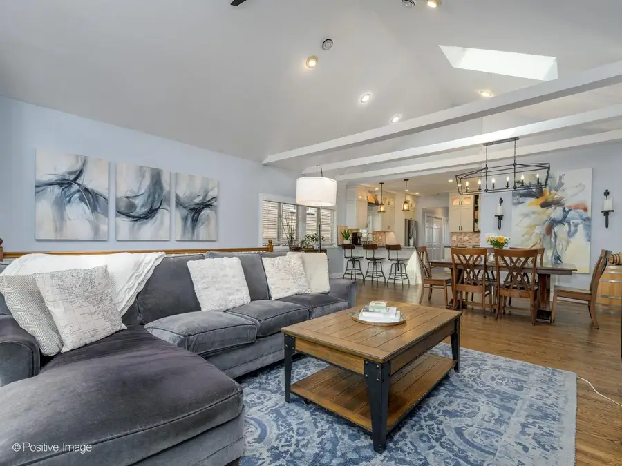 Address Withheld By Seller, Chicago, IL 60618 - #2