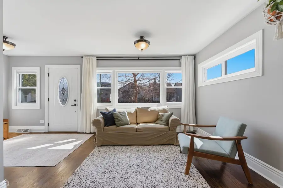 6232 W Grace Street, Chicago, IL 60634 - #2