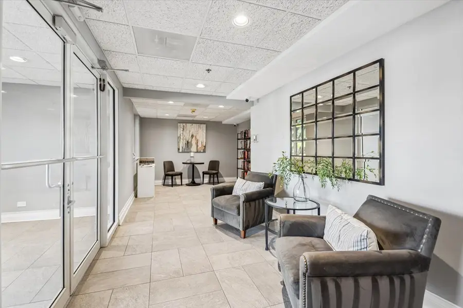 15 S Pine Street #604A, Mount Prospect, IL 60056 - #3