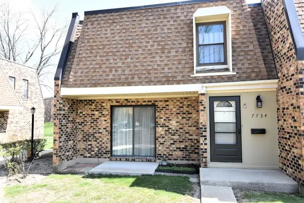 7734 Woodward Avenue #5, Woodridge, IL 60517