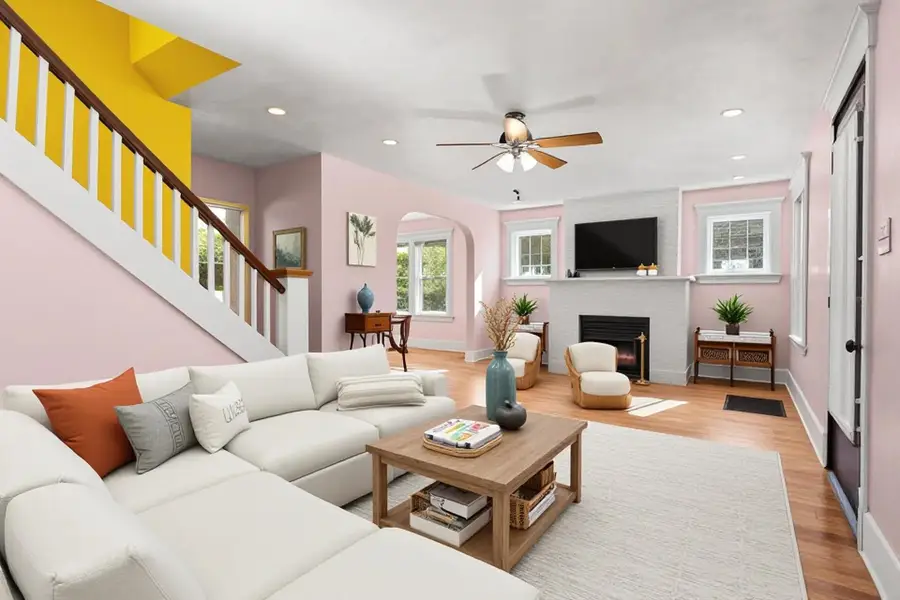 314 W John Street, Champaign, IL 61820 - #2