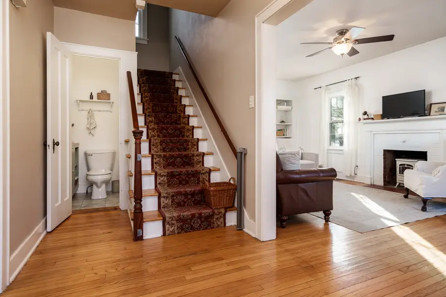 1133 W Staver Street, Freeport, IL 61032 - #3