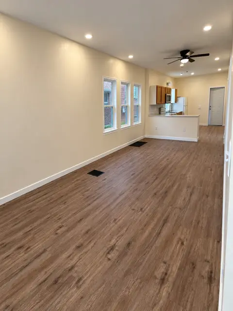 Address Withheld By Seller, Chicago, IL 60619 - #2