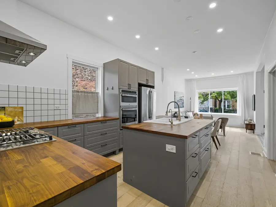 3306 W Le Moyne Street, Chicago, IL 60651 - #2