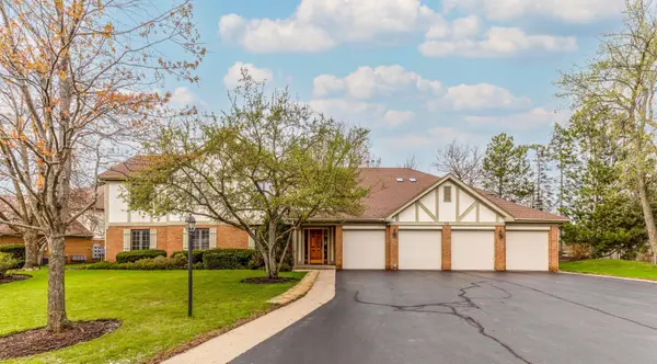 930 Ivy Lane #D, Deerfield, IL 60015