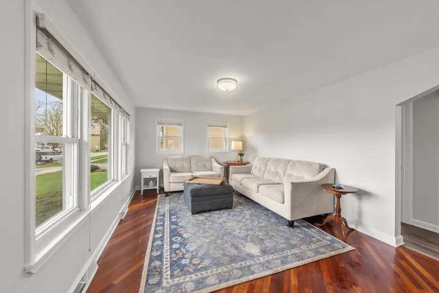 597 N West Avenue, Elmhurst, IL 60126 - #3